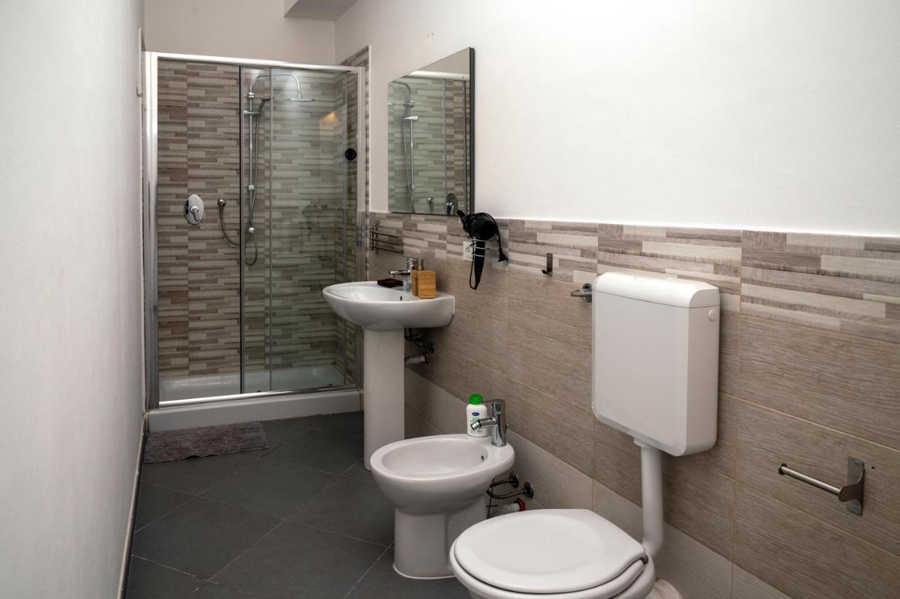 פלרמו Sopra Moltivolti Guesthouse מראה חיצוני תמונה