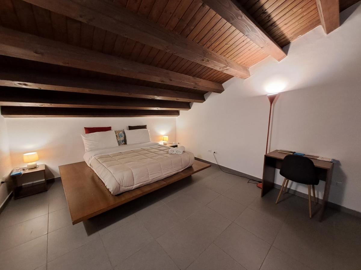 פלרמו Sopra Moltivolti Guesthouse חדר תמונה